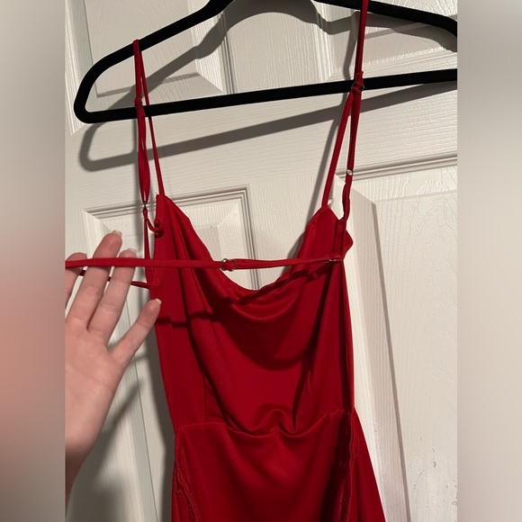 simple red mini dress - Picture 3 of 6